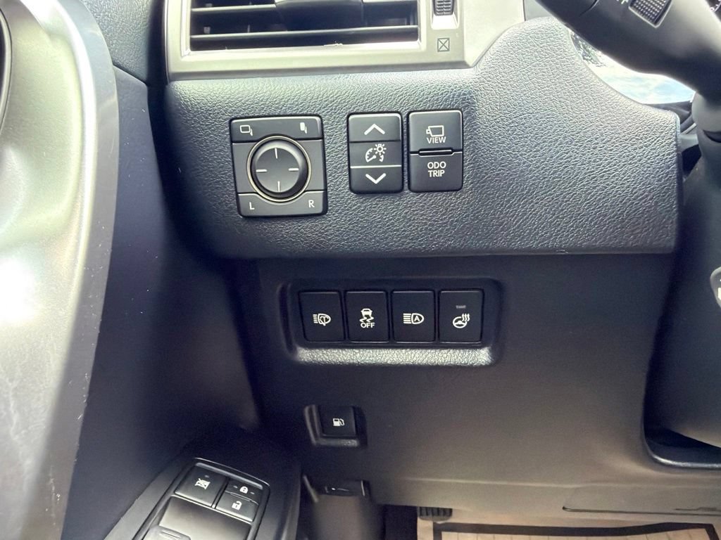 Used 2023 Lexus GX 460 Luxury w/ Accessory Package AWD/4WD image 41