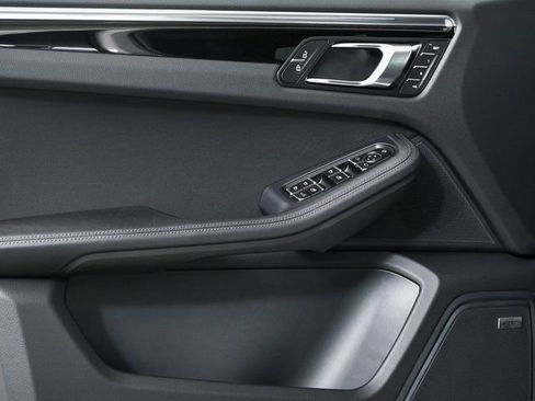 New 2026 Porsche Macan Turbo AWD/4WD image 6