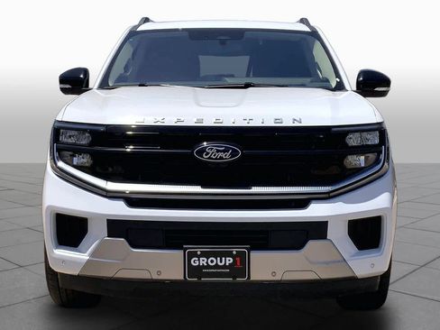 Certified 2025 Ford Expedition Max Platinum AWD/4WD image 4