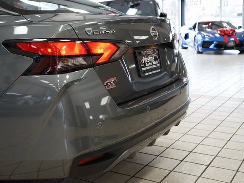 Used 2021 Nissan Versa SV image 13