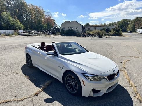 Used 2020 BMW M4 Convertible image 37