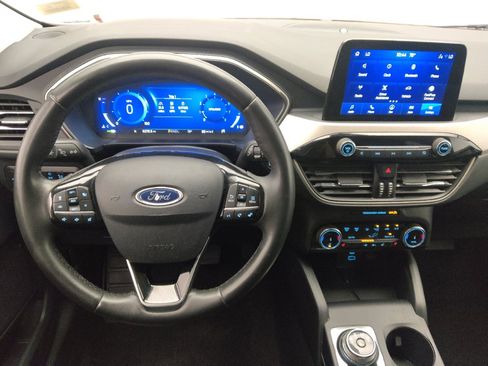 Used 2022 Ford Escape SEL w/ Technology Package FWD image 22