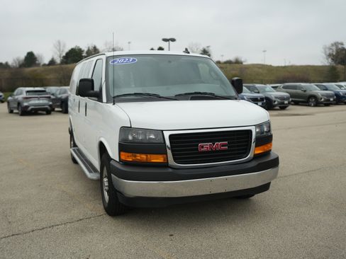 Used 2023 GMC Savana 2500 w/ Driver Convenience Package image 2