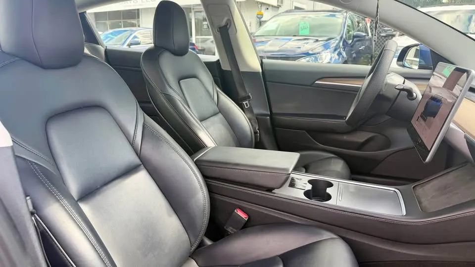 Used 2022 Tesla Model 3 RWD image 19