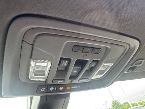 Used 2019 GMC Sierra 1500 SLT w/ SLT Premium Plus Package AWD/4WD image 35