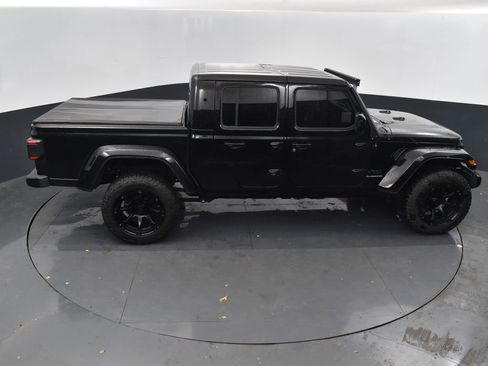 Used 2021 Jeep Gladiator Overland image 36