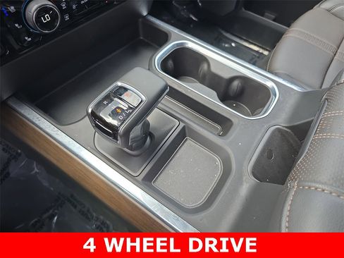 Used 2024 Chevrolet Silverado 1500 High Country w/ High Country Premium Package image 24