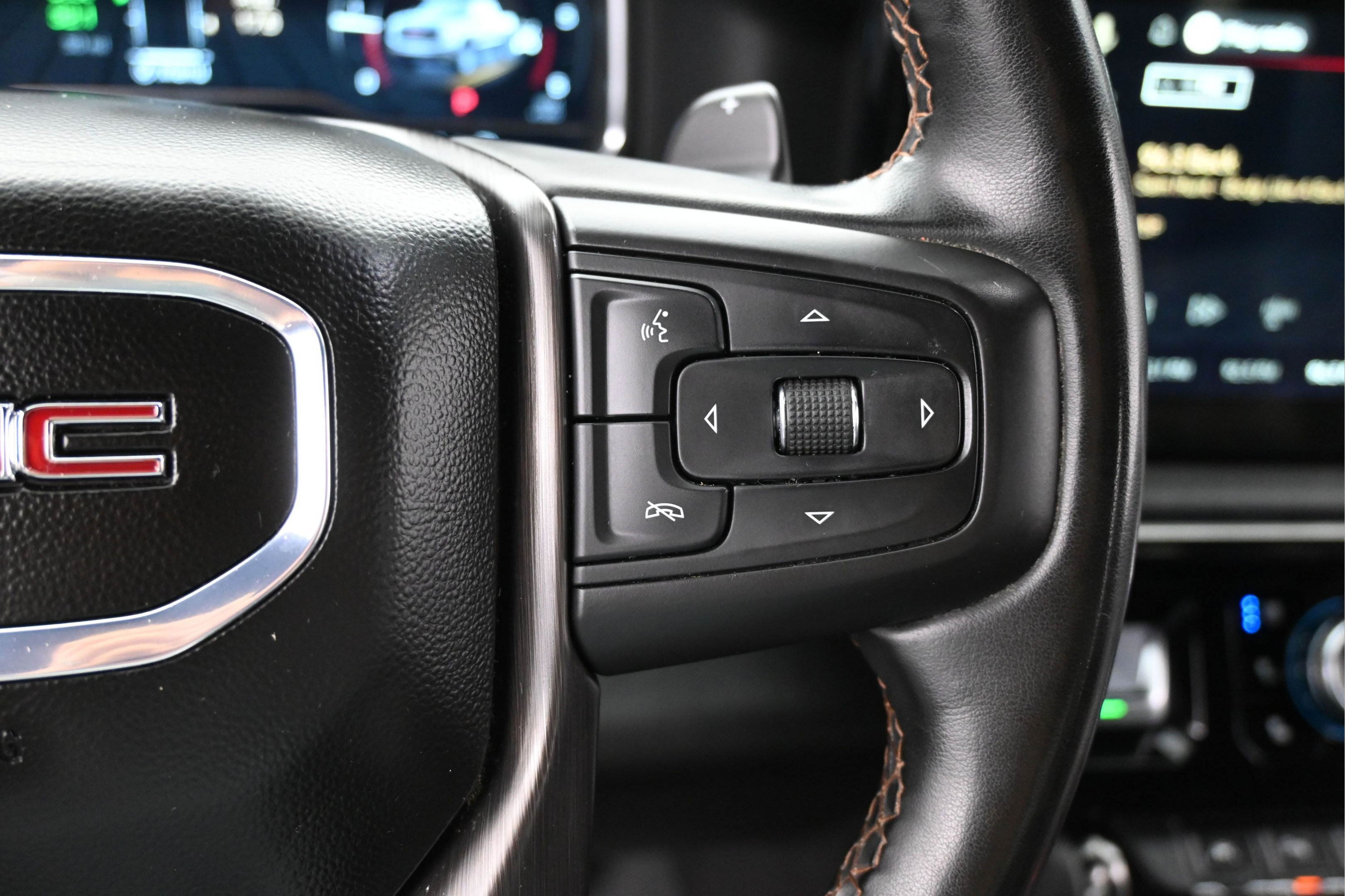 Used 2024 GMC Sierra 1500 AT4 w/ Technology Package AWD/4WD image 15