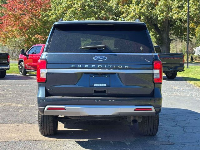 Used 2024 Ford Expedition XLT AWD/4WD image 41