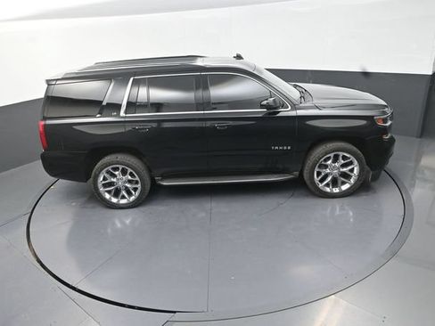 Used 2017 Chevrolet Tahoe LT w/ Luxury Package AWD/4WD image 19