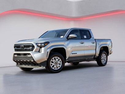 New 2025 Toyota Tacoma SR5