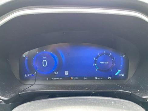 Used 2021 Ford Escape Titanium w/ Titanium Elite Package AWD/4WD image 12