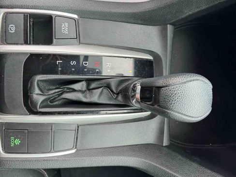 Used 2019 Honda Civic LX image 22