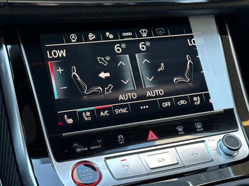 New 2025 Audi RS Q8 performance image 18