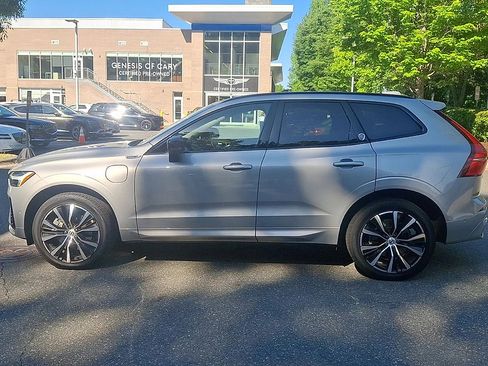 Used 2023 Volvo XC60 T8 Ultimate w/ Climate Package AWD/4WD image 5