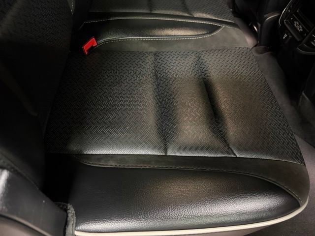 Used 2025 RAM 1500 Laramie AWD/4WD image 24