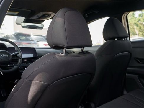 New 2025 Hyundai Elantra SEL image 20