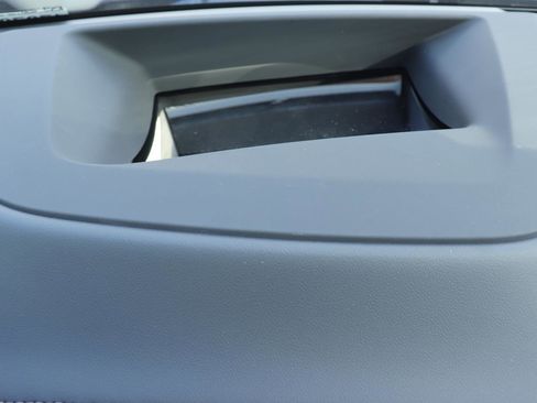 New 2026 BMW X5 xDrive50e w/ Climate Comfort Package image 34