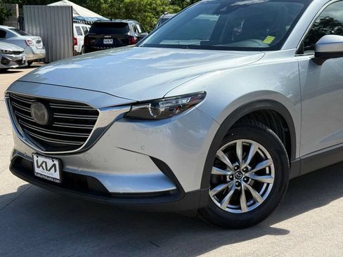 Used 2018 MAZDA CX-9 Touring w/ Touring Premium Package FWD image 2