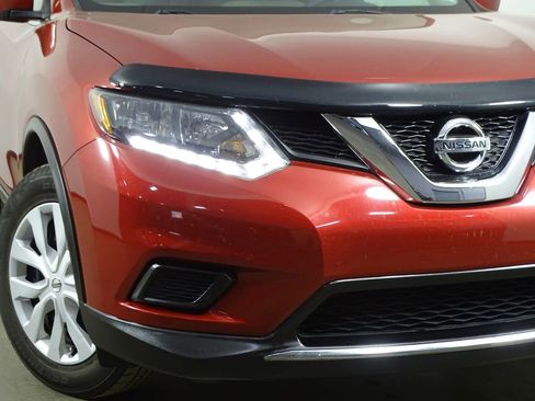 Used 2016 Nissan Rogue S w/ Appearance Package image 36