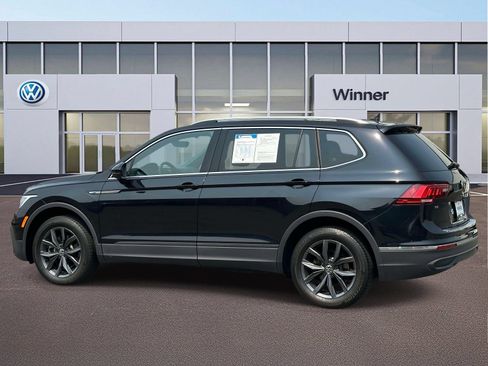 Used 2023 Volkswagen Tiguan SE w/ Panoramic Sunroof Package AWD/4WD image 2