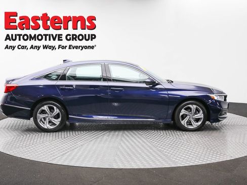 Used 2019 Honda Accord EX image 4