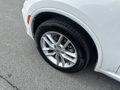 Used 2023 Dodge Durango GT image 11