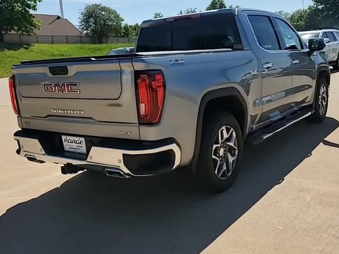 Used 2025 GMC Sierra 1500 SLT w/ SLT Premium Plus Package AWD/4WD image 8