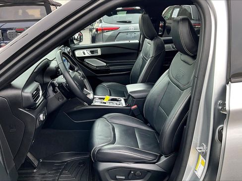 Used 2022 Ford Explorer ST w/ Equipment Group 401A image 21