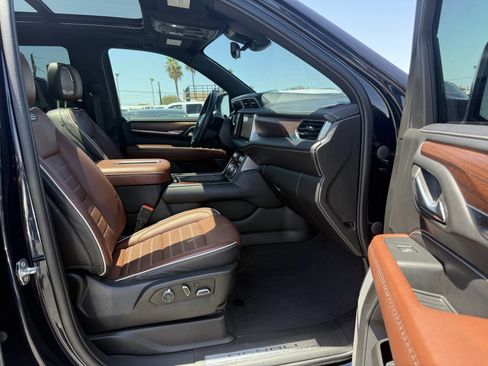 Used 2023 GMC Yukon Denali Ultimate image 39