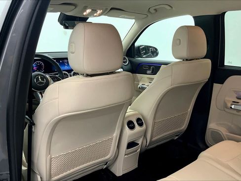 Used 2026 Mercedes-Benz GLB 250 image 17