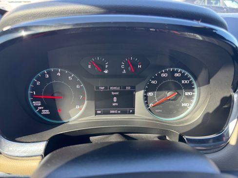 Used 2023 Chevrolet Traverse LS w/ Safety Package image 19