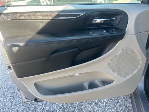 Used 2014 Dodge Grand Caravan SE w/ Quick Order Package 29E SE image 13