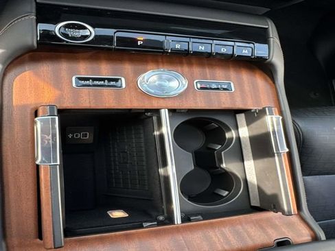 New 2026 Lincoln Navigator L Black Label AWD/4WD image 23