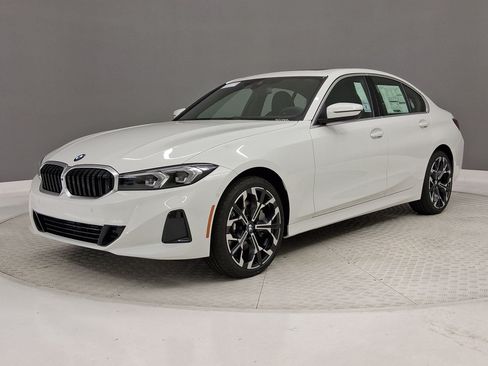 New 2026 BMW 330i xDrive Sedan w/ Convenience Package AWD/4WD image 31