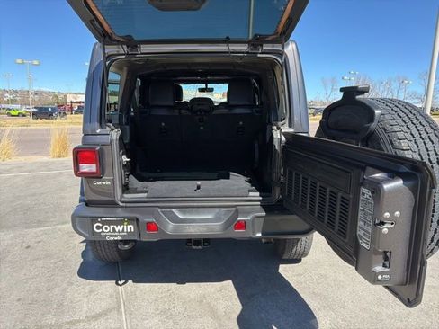 Used 2022 Jeep Wrangler Unlimited Sahara w/ Cold Weather Group image 30