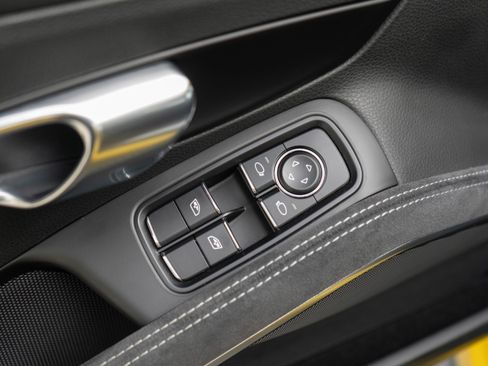 Used 2018 Porsche 911 GT3 w/ Sport Chrono Package image 14