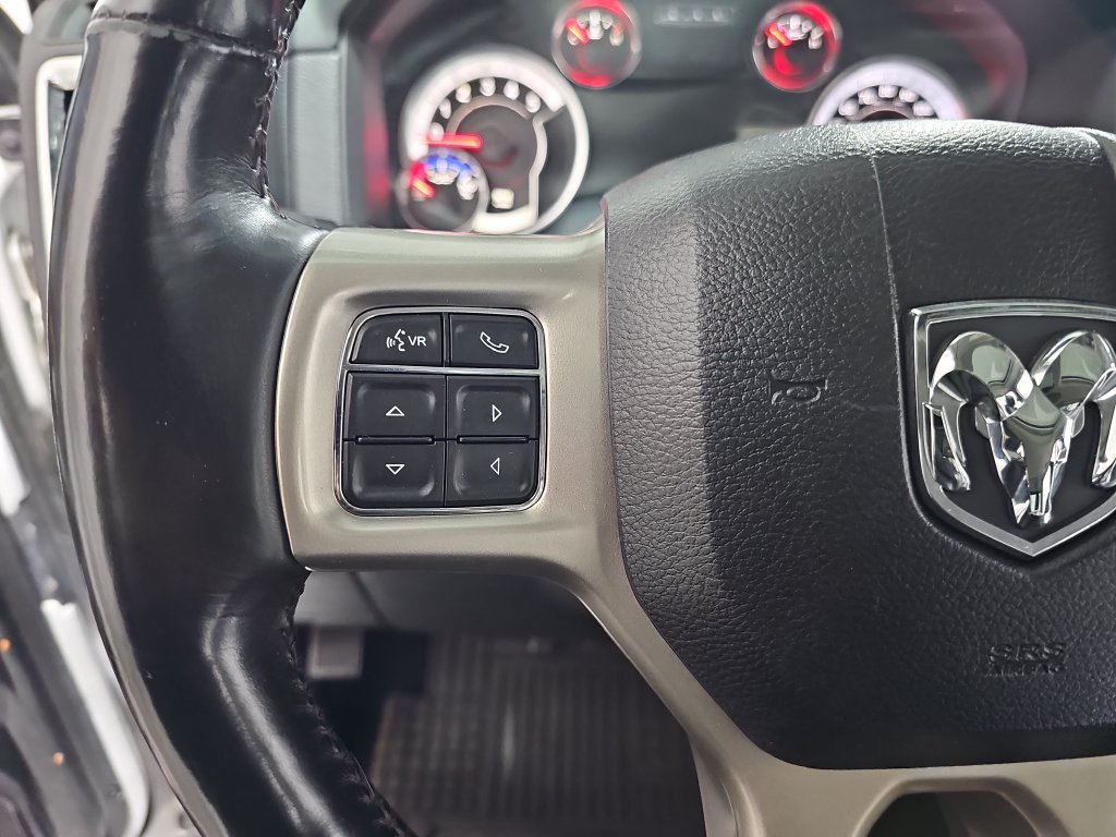 Used 2017 RAM 1500 Laramie w/ Convenience Group AWD/4WD image 16