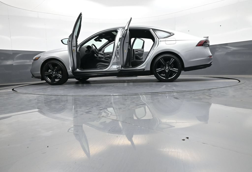 Used 2024 Honda Accord Sport image 48
