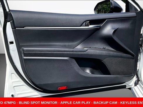 Used 2023 Toyota Camry SE w/ Convenience Package FWD image 19