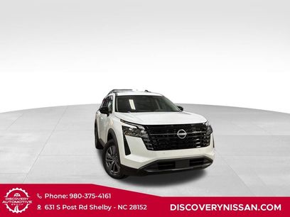 New 2026 Nissan Pathfinder SV