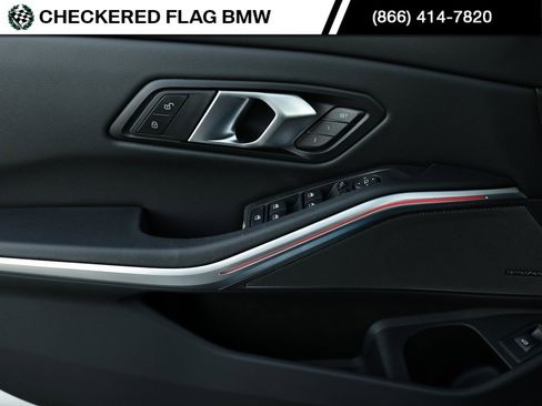 Used 2025 BMW 330i Sedan w/ M Sport Package image 16