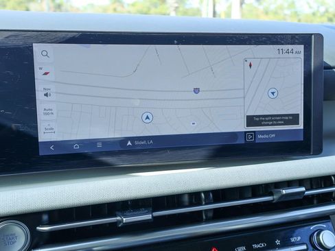 Used 2025 Hyundai Tucson SEL image 3