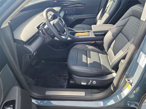 New 2026 Lincoln Nautilus Reserve image 13