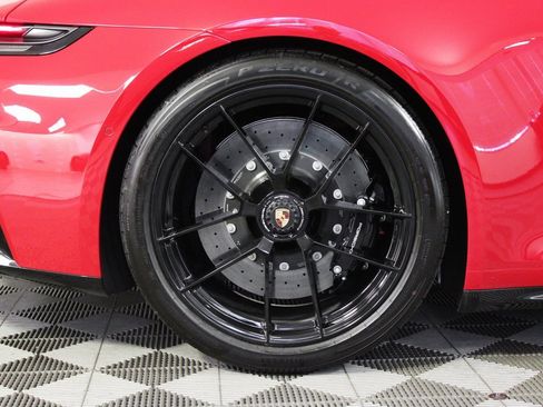 Used 2025 Porsche 911 Carrera 4 GTS image 40