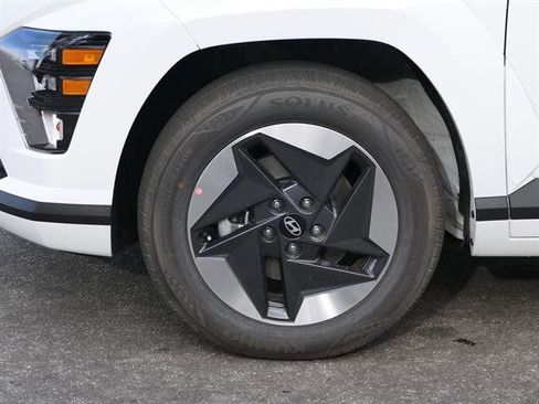 New 2025 Hyundai Kona SEL image 10