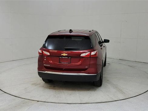 Used 2019 Chevrolet Equinox LT w/ Driver Convenience Package image 6