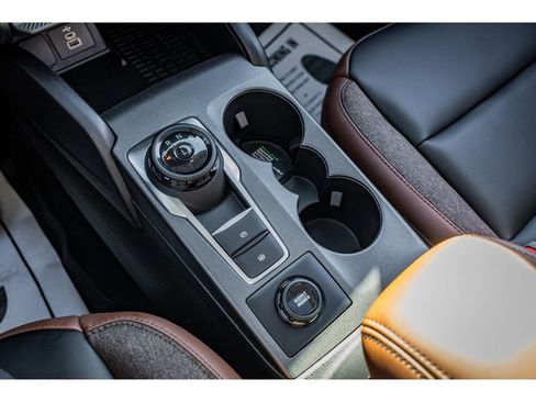 New 2025 Ford Bronco Sport Outer Banks w/ Outer Banks Tech Package+ AWD/4WD image 18