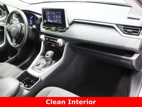 Certified 2025 Toyota RAV4 XLE image 38