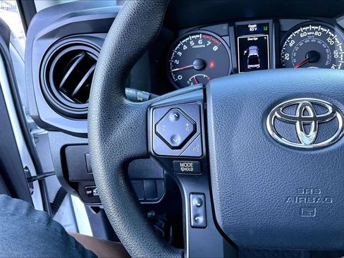 Certified 2023 Toyota Tacoma SR AWD/4WD image 22